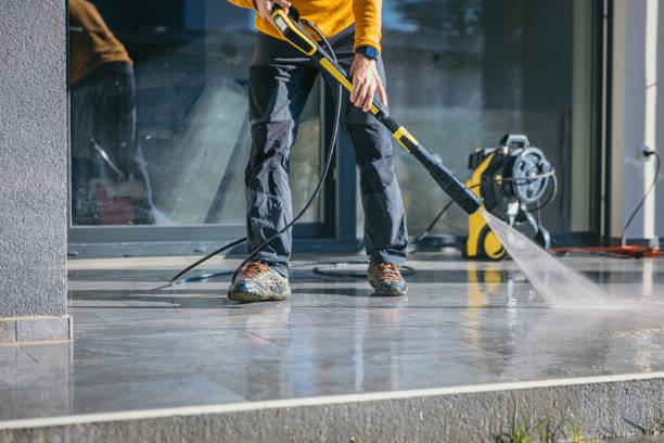 Best Sidewalk and Walkway Cleaning  in Dundee, OR